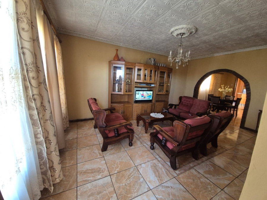 3 Bedroom Property for Sale in Zwide Eastern Cape